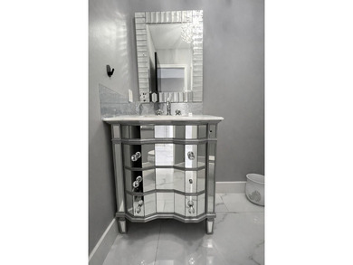 Welcome home! Fully renovated luxury patio home stands far above - photo 36