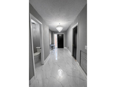 Welcome home! Fully renovated luxury patio home stands far above - photo 37