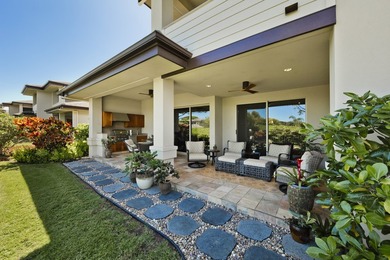 Within the Villages at Mauna Lani, this upgraded residence - photo 2