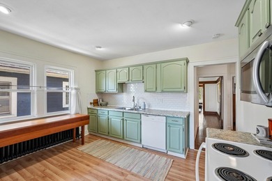 Nestled just 5 blocks from the lake in the heart of Shorewood - photo 11