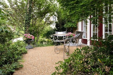 A phenomenal first offering in the coveted Port Anne: A custom - photo 12