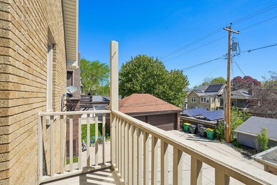 Nestled just 5 blocks from the lake in the heart of Shorewood - photo 20