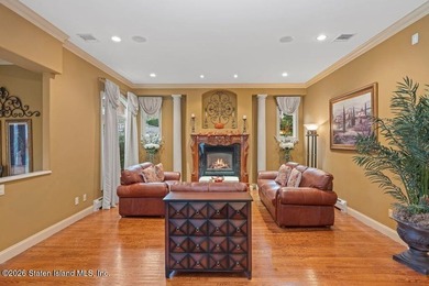 Luxury living at The Summit at Dongan Hills Colony. This - photo 21