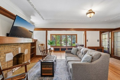 Nestled just 5 blocks from the lake in the heart of Shorewood - photo 23