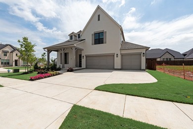 Popular open concept home has a dramatic two-story family room - photo 3
