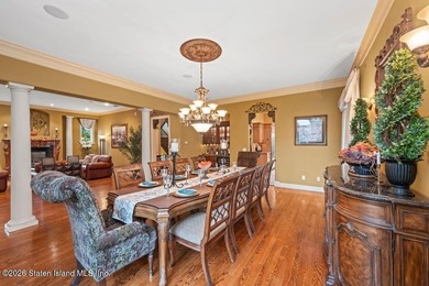 Luxury living at The Summit at Dongan Hills Colony. This - photo 26