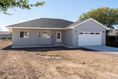Pueblo Reservoir Home For Sale in Pueblo West Colorado