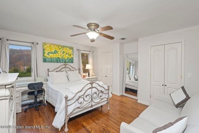 Luxury living at The Summit at Dongan Hills Colony. This - photo 44