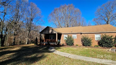 (private lake, pond, coastal) Home For Sale in Charlotte North Carolina