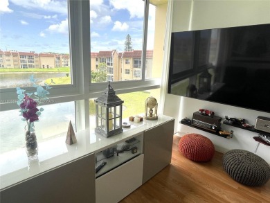 Lake Condo For Sale in Sunrise, Florida