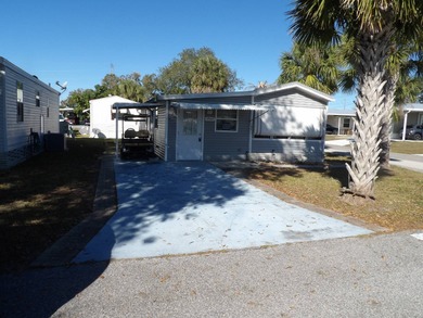 This cozy and partially furnished, 12 X 33 1 BR 1 BA home with - photo 2