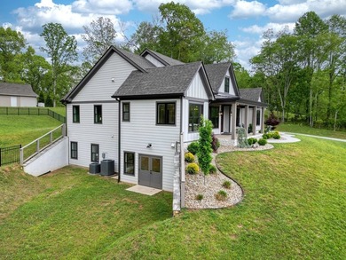Luxury living at its finest! Welcome to this exceptional 2024 - photo 4