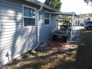 This cozy and partially furnished, 12 X 33 1 BR 1 BA home with - photo 5