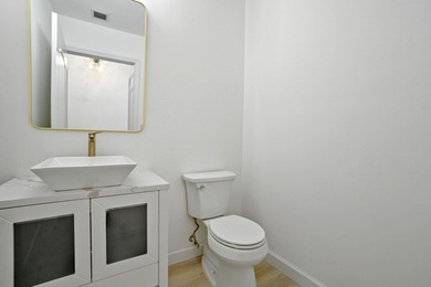 Fabulous Two-Story Boutique Loft Experience this exquisite - photo 9