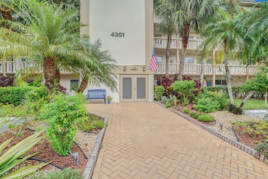 (private lake, pond, creek) Condo For Sale in Coconut Creek Florida