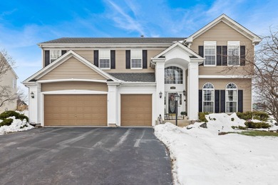 Lake Home For Sale in Algonquin, Illinois