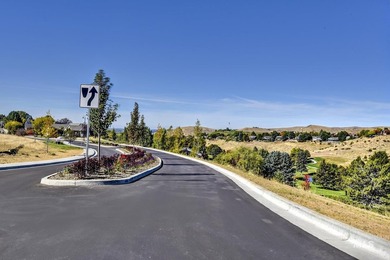 Fabulous single-level home to be built in Highlands Cove - photo 17
