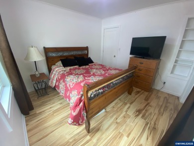 Seller will carry a possible contract at 3.5 percent. Oceanview