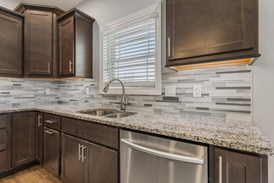 Welcome to 815 Cates Drive in Hunters Ridge. This thoughtfully - photo 23