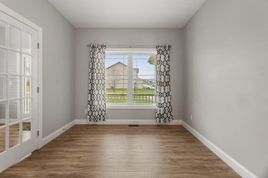Welcome to 815 Cates Drive in Hunters Ridge. This thoughtfully - photo 25