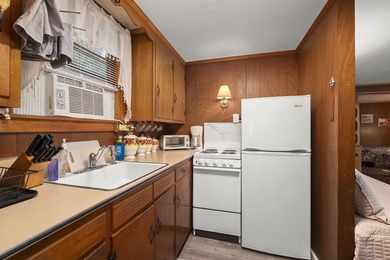 Lake Winnipesaukee Cottage with Deeded 24ft Boat Slip. Discover - photo 37
