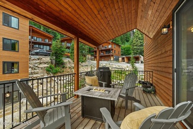 Fully furnished home at Schweitzer Mountain Resort! This 3 - photo 38