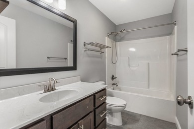 Welcome to 815 Cates Drive in Hunters Ridge. This thoughtfully - photo 38