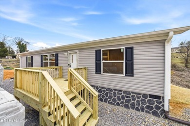 Watts Bar Lake Home For Sale in Loudon Tennessee