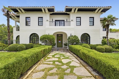 Welcome to a truly one-of-a-kind residence in the exclusive - photo 4