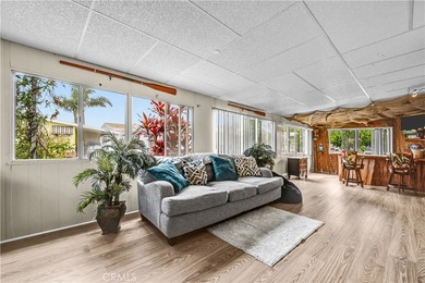 * *MOVE IN READY CORNER LOT WITH TIKI ROOM AND LARGE YARD.* - photo 8