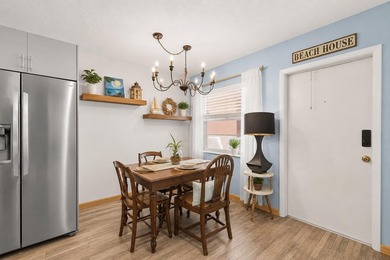 Beautifully remodeled 1BR/1.5BA condo in the desirable 55+ - photo 3