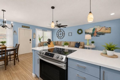 Beautifully remodeled 1BR/1.5BA condo in the desirable 55+ - photo 7