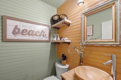 Beautifully remodeled 1BR/1.5BA condo in the desirable 55+ - photo 8
