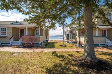 Presenting a rare waterfront Eastern Pt compound spanning 3 - photo 14