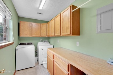 Welcome Home to 8809 Old Walnut Rd in Beautiful Ocean Springs! - photo 16