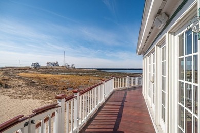 Presenting a rare waterfront Eastern Pt compound spanning 3 - photo 21
