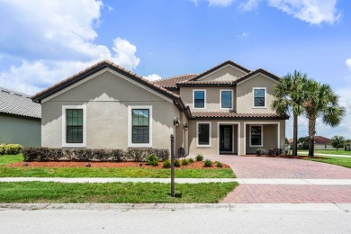 Lake Tohopekaliga Home For Sale in Kissimmee Florida