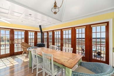 Presenting a rare waterfront Eastern Pt compound spanning 3 - photo 22