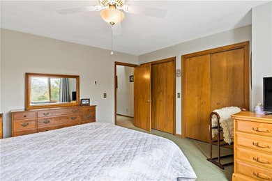 Location, Location ! Well maintained 2 bedroom, 1.5 bath - photo 23