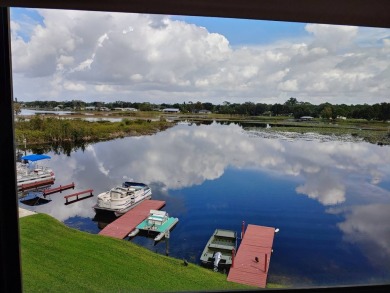 Lake Grassy Condo For Sale in Lake Placid Florida