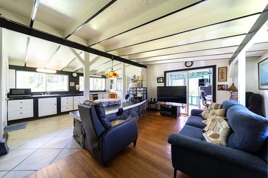 Welcome to your private Hawaiian sanctuary! Tucked away on a - photo 8
