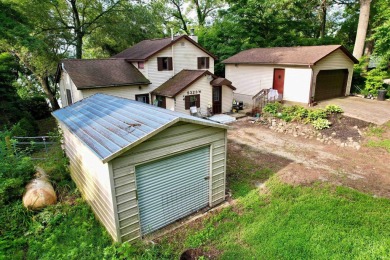 Lake Home For Sale in Wawaka, Indiana