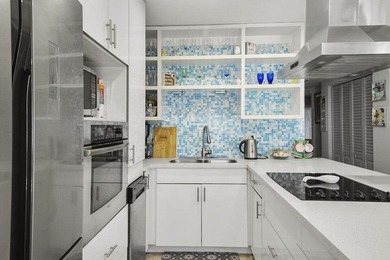 Lake Osborne Condo Active Under Contract in Lake Worth Beach Florida