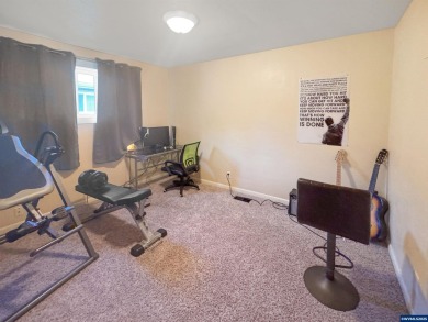 Open House 1/25/26 12-2pm 0.39 Acre property. Beautifully