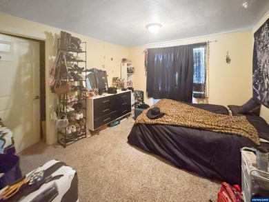 Open House 1/25/26 12-2pm 0.39 Acre property. Beautifully