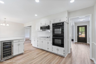 LIFE ON THE LAKE!! GORGEOUS TOTALLY RENOVATED HOME WITH THE MOST - photo 16