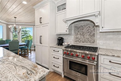 Experience elegant mountain living in this warm and inviting - photo 18