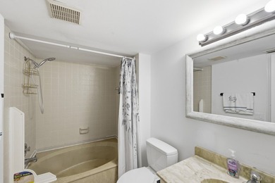 Unapproved Short Sale. Located in the heart of Royal Palm Beach - photo 20