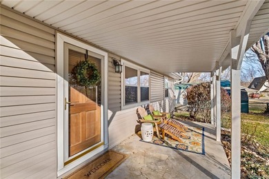 Great LAKE VIEWS on Beaver Lake! Perfect for an  or a primary - photo 2