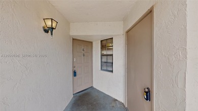 Beautifully maintained lakefront condo featuring 2 bedrooms and - photo 3